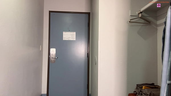 Plumber’s Surprise Visits MILF Yoga Instructor’s Stretching Routine